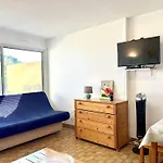 4 Couchages Avec Terrasse A Bormes-les-mimosas - Fr-1-251-130 Appartement *
