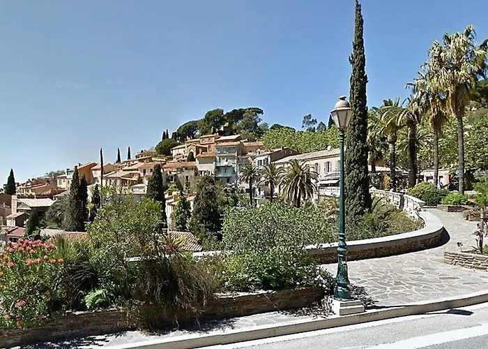 Appartement 4 Couchages Avec Terrasse à Bormes-les-mimosas - Fr-1-251-130 *